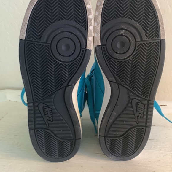 Nike high tops - Picture 4 of 8